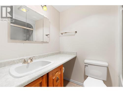 1801 32 Street Unit# 202, Vernon, BC - Indoor Photo Showing Bathroom