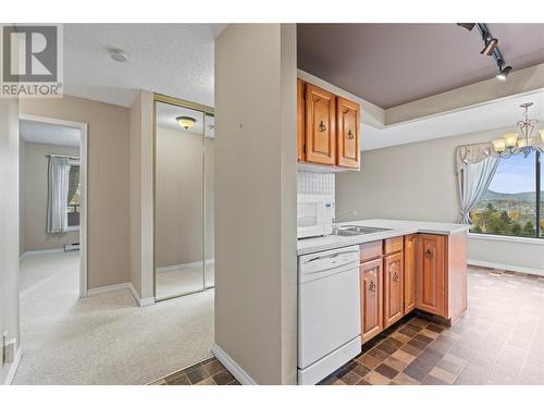 1801 32 Street Unit# 202, Vernon, BC - Indoor Photo Showing Kitchen