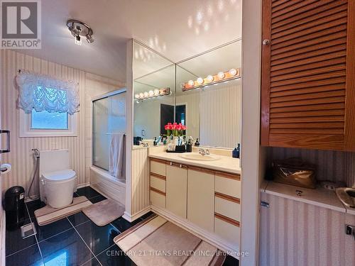 840 Hillcrest Road, Pickering, ON - Indoor Photo Showing Bathroom