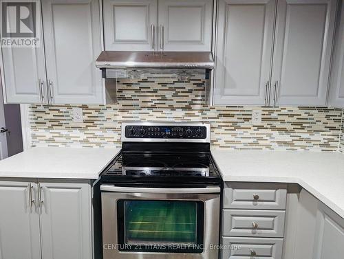 840 Hillcrest Road, Pickering, ON - Indoor Photo Showing Kitchen