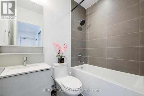 803 - 5 Buttermill Avenue, Vaughan, ON - Indoor Photo Showing Bathroom