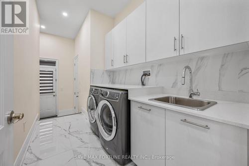 22 Pellegrini Dr Drive E, Vaughan, ON - Indoor Photo Showing Laundry Room