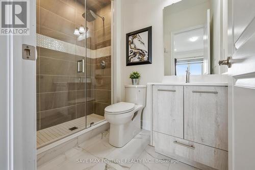 22 Pellegrini Dr Drive E, Vaughan, ON - Indoor Photo Showing Bathroom