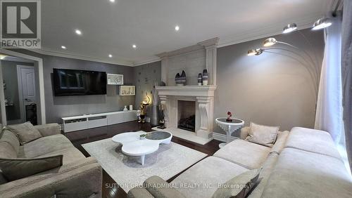 932 Schaeffer Outlook, Newmarket, ON - Indoor Photo Showing Living Room With Fireplace