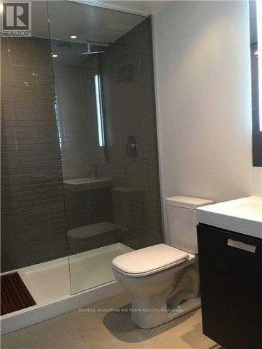 417 - 629 King Street W, Toronto, ON - Indoor Photo Showing Bathroom