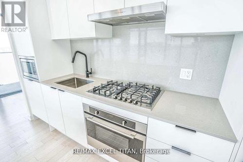 Uph06 - 20 Lombard Street, Toronto, ON - Indoor Photo Showing Kitchen With Upgraded Kitchen