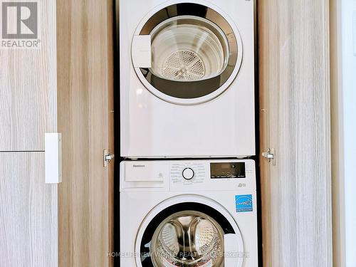 1108 - 955 Bay Street, Toronto, ON - Indoor Photo Showing Laundry Room