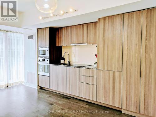 1108 - 955 Bay Street, Toronto, ON - Indoor Photo Showing Kitchen