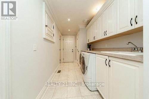 92 Hill Cres, Toronto, ON - Indoor Photo Showing Laundry Room