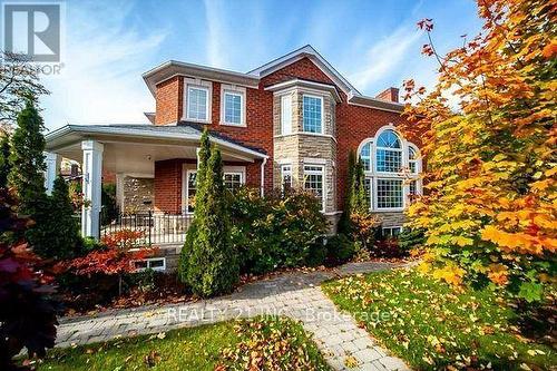 92 Hill Cres, Toronto, ON - Outdoor