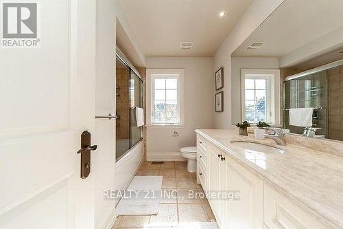 92 Hill Cres, Toronto, ON - Indoor Photo Showing Bathroom