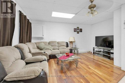 2798 County Rd 8 Road, Trent Hills, ON - Indoor Photo Showing Living Room