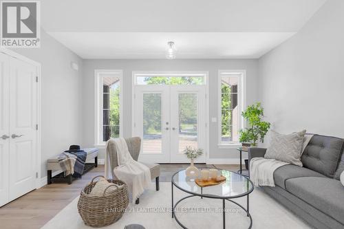 1713 Hollowview Road, Stirling-Rawdon, ON - Indoor Photo Showing Living Room