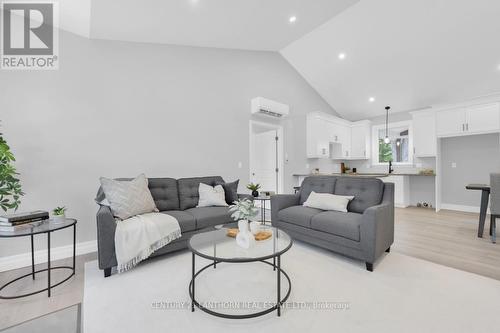 1713 Hollowview Road, Stirling-Rawdon, ON - Indoor Photo Showing Living Room