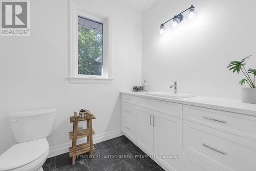 1713 Hollowview Road, Stirling-Rawdon, ON - Indoor Photo Showing Bathroom