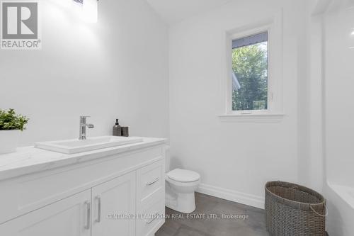 1713 Hollowview Road, Stirling-Rawdon, ON - Indoor Photo Showing Bathroom