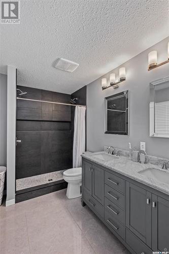 260 31St Street E, Prince Albert, SK - Indoor Photo Showing Bathroom