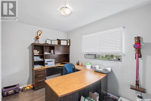 260 31St Street E, Prince Albert, SK - Indoor