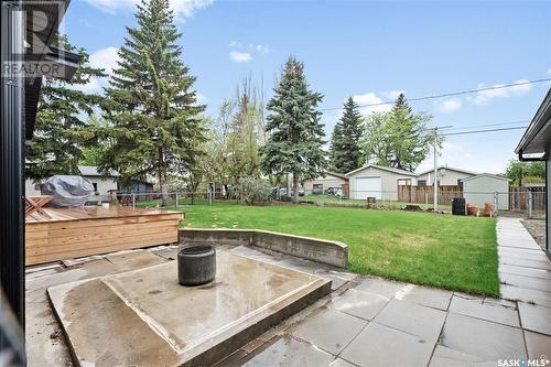 260 31St Street E, Prince Albert, SK - Outdoor With Backyard