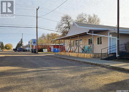 105 Main Street, Harris, SK - Outdoor