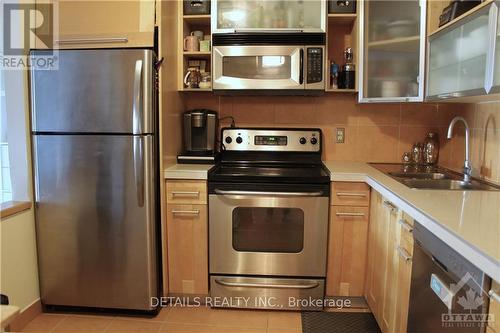 4E Maple Ridge Crescent, Ottawa, ON - Indoor Photo Showing Kitchen With Double Sink