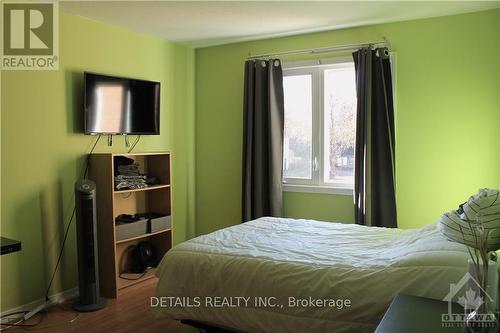 4E Maple Ridge Crescent, Ottawa, ON - Indoor Photo Showing Bedroom