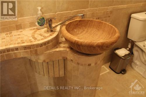 4E Maple Ridge Crescent, Ottawa, ON - Indoor Photo Showing Bathroom