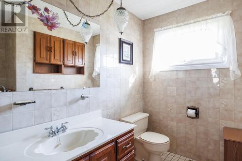 10 Churchill Avenue Avenue, Mount Pearl, NL - Indoor Photo Showing Bathroom