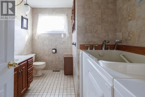 10 Churchill Avenue Avenue, Mount Pearl, NL - Indoor Photo Showing Bathroom