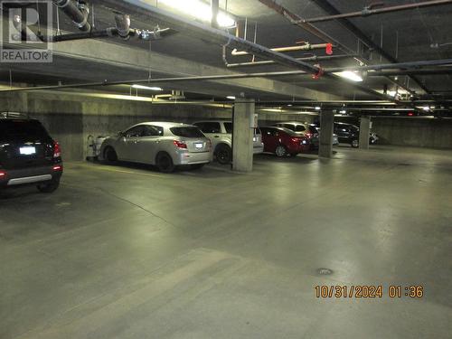 250 5 Street Se Unit# 209 Lot# 61, Salmon Arm, BC - Indoor Photo Showing Garage