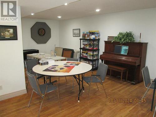 250 5 Street Se Unit# 209 Lot# 61, Salmon Arm, BC - Indoor Photo Showing Dining Room