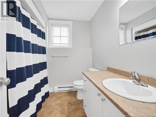 37-39 Price Street, Moncton, NB - Indoor Photo Showing Bathroom