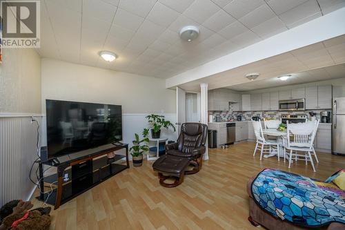 639 Vedder Crescent, Prince George, BC - Indoor Photo Showing Living Room