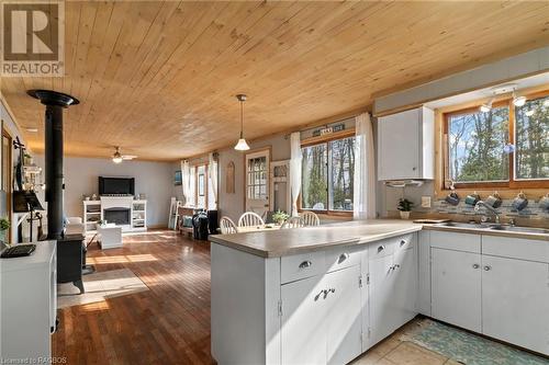 397 Mallory Beach Road, South Bruce Peninsula, ON - Indoor Photo Showing Kitchen With Double Sink