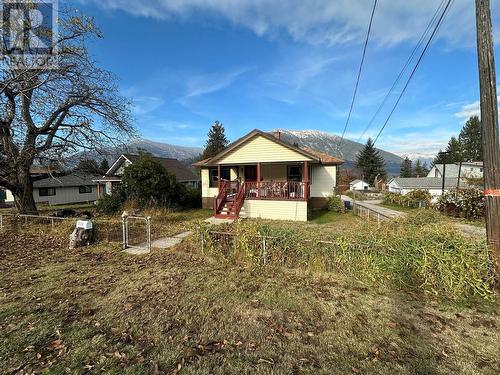 520 West Gore Street, Nelson, BC - Outdoor