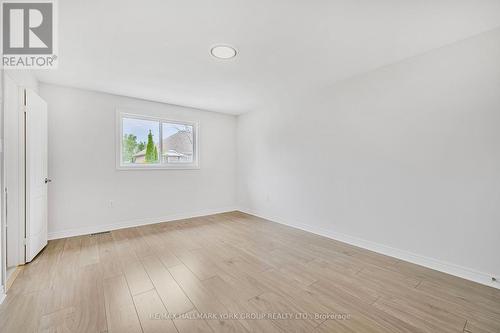 22 Kerfoot Crescent, Georgina, ON - Indoor Photo Showing Other Room