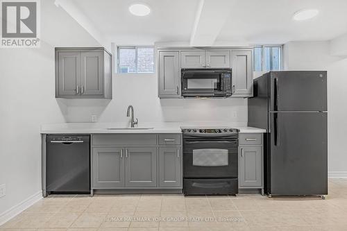 22 Kerfoot Crescent, Georgina, ON - Indoor Photo Showing Kitchen