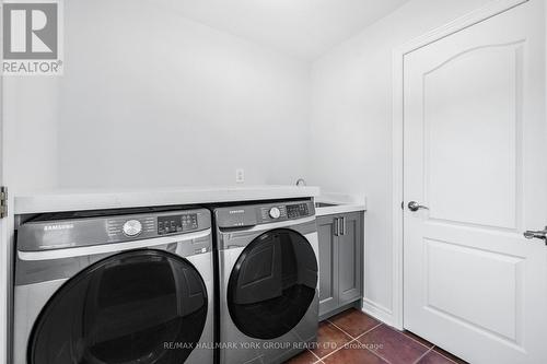 22 Kerfoot Crescent, Georgina, ON - Indoor Photo Showing Laundry Room