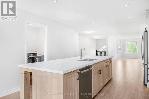 22 Kerfoot Crescent, Georgina, ON - Indoor Photo Showing Kitchen