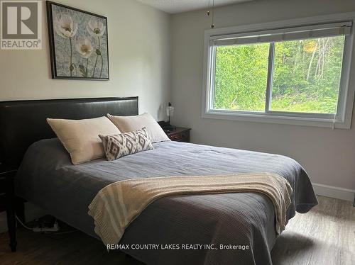 43 - 11 Laguna Parkway, Ramara, ON - Indoor Photo Showing Bedroom