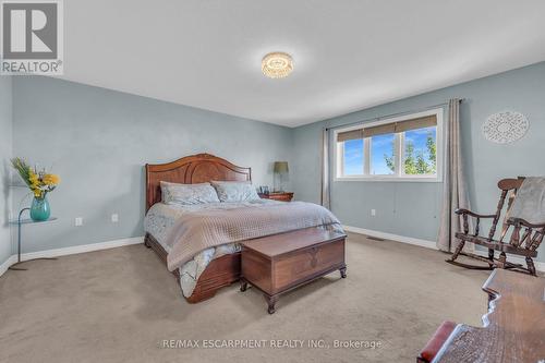 32 Aster Avenue, Hamilton, ON - Indoor Photo Showing Bedroom