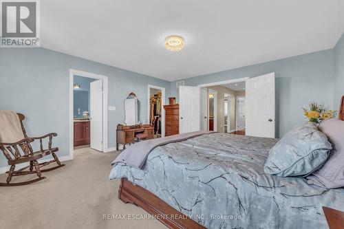 32 Aster Avenue, Hamilton, ON - Indoor Photo Showing Bedroom