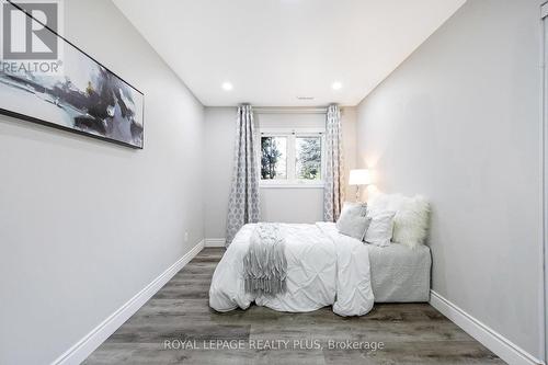 5739 Sixth Line, Erin, ON - Indoor Photo Showing Bedroom