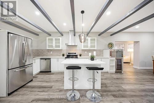 5739 Sixth Line, Erin, ON - Indoor Photo Showing Kitchen With Upgraded Kitchen