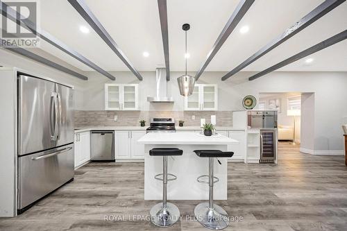 5739 Sixth Line, Erin, ON - Indoor Photo Showing Kitchen With Upgraded Kitchen