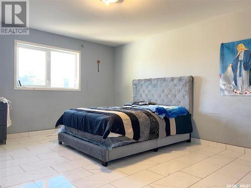 455 Guenter Bay, Saskatoon, SK - Indoor Photo Showing Bedroom