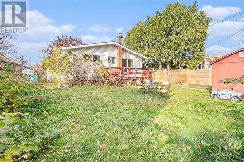 2426 Magnus Avenue, Ottawa, ON - Outdoor With Deck Patio Veranda