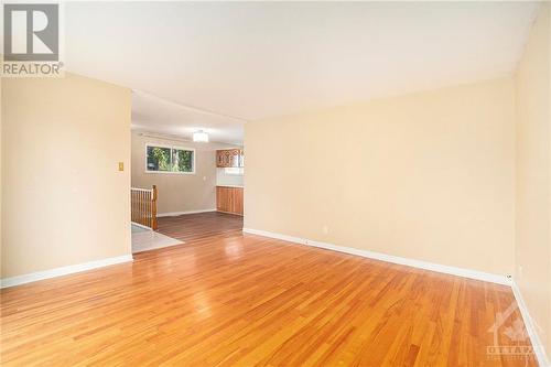 2426 Magnus Avenue, Ottawa, ON - Indoor Photo Showing Other Room