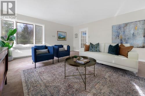 554 Topsail Road, St. John'S, NL - Indoor Photo Showing Living Room