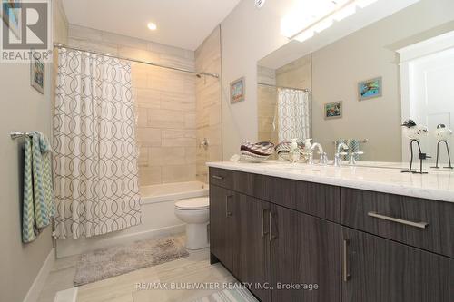 10138 Merrywood Drive, Lambton Shores (Grand Bend), ON - Indoor Photo Showing Bathroom